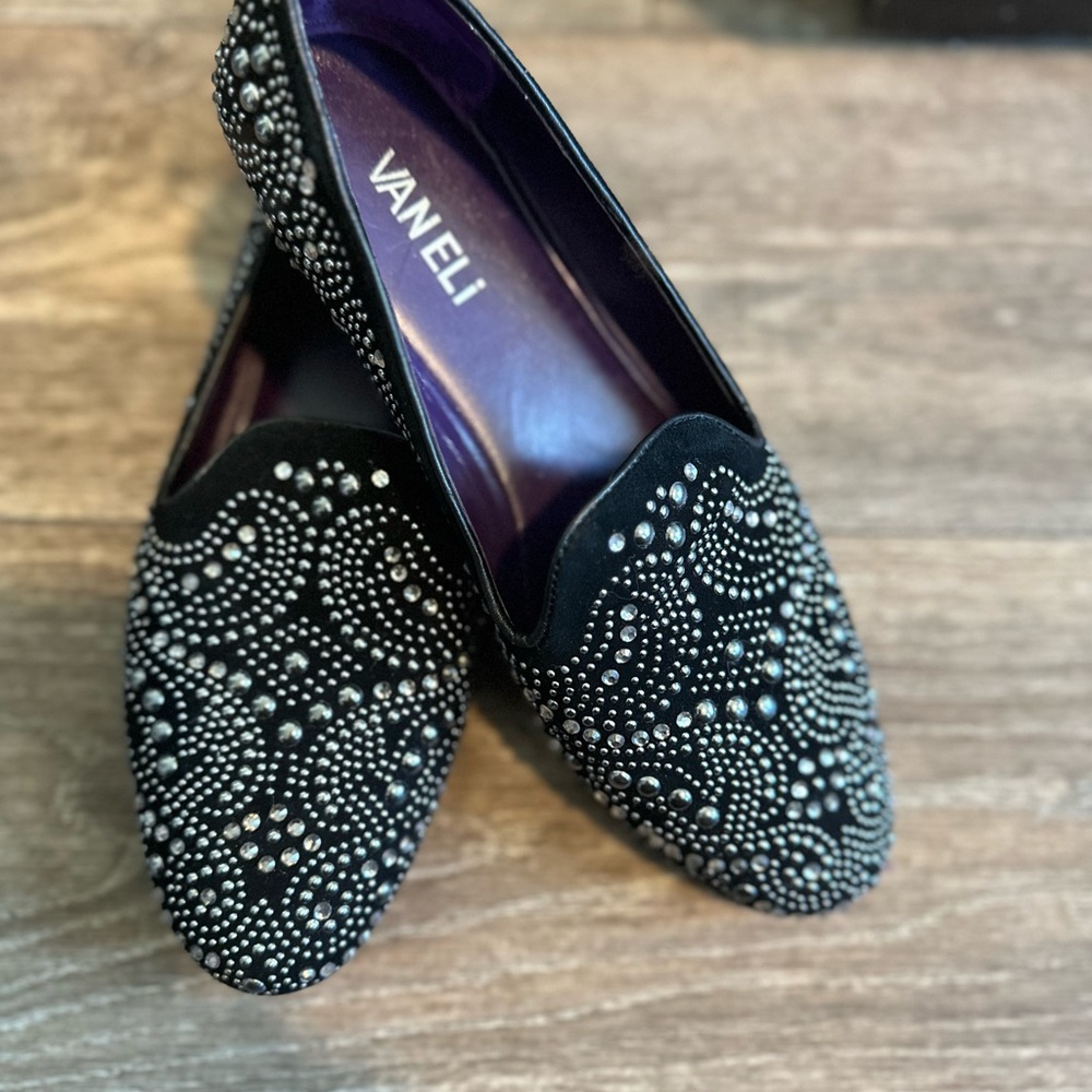Vaneli women black embellished flats size 7.5